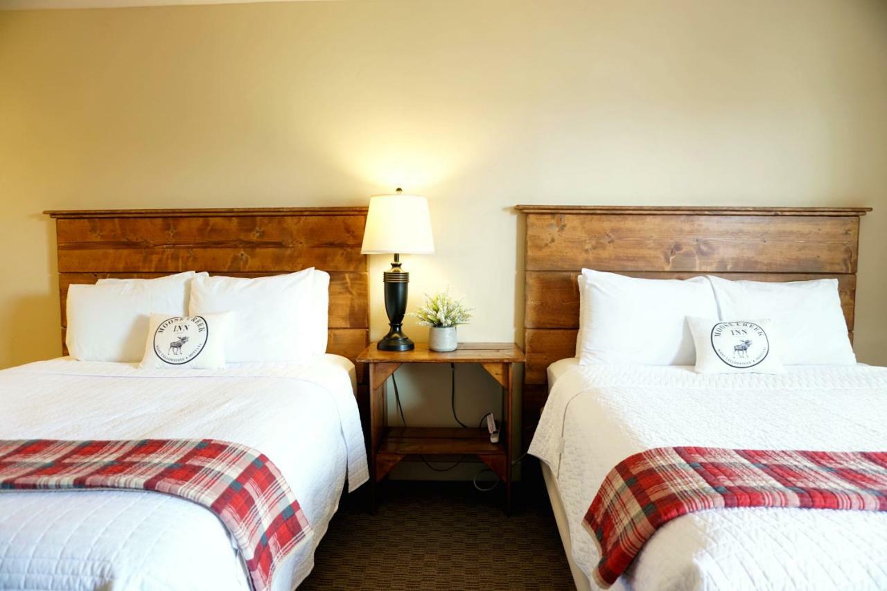 Moose Creek Inn West Yellowstone Bagian luar foto
