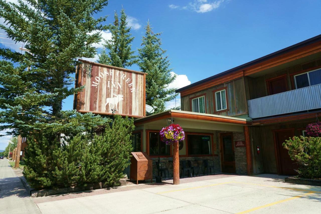 Moose Creek Inn West Yellowstone Bagian luar foto